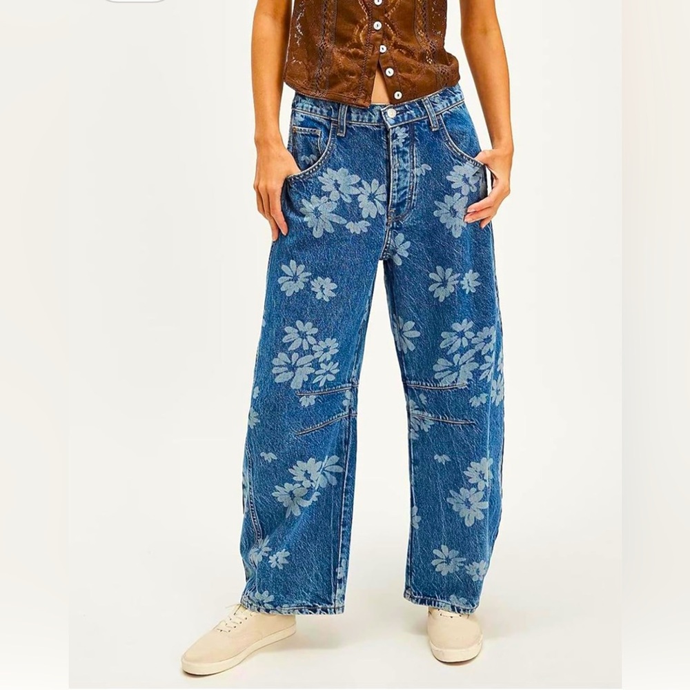 Abela Story & Co Women’s L High Rise Wide Barrel Leg Floral Demin Jeans